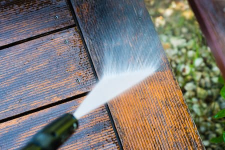 Benefits of Deck Cleaning