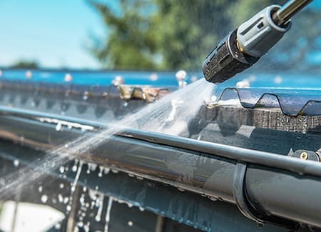 Signs It's Time for Gutter Cleaning